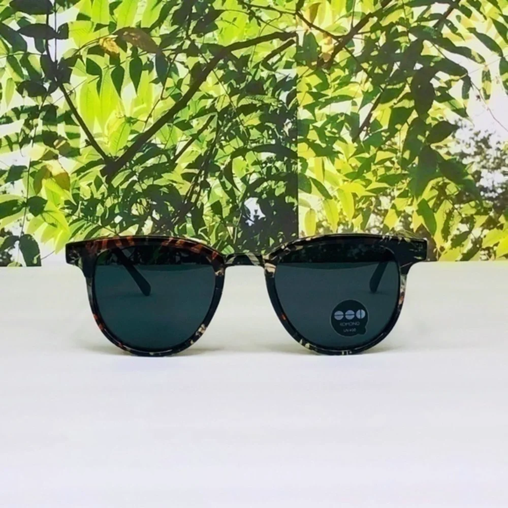 KOMONO Francis Fern Sunglasses NEW UV400 black